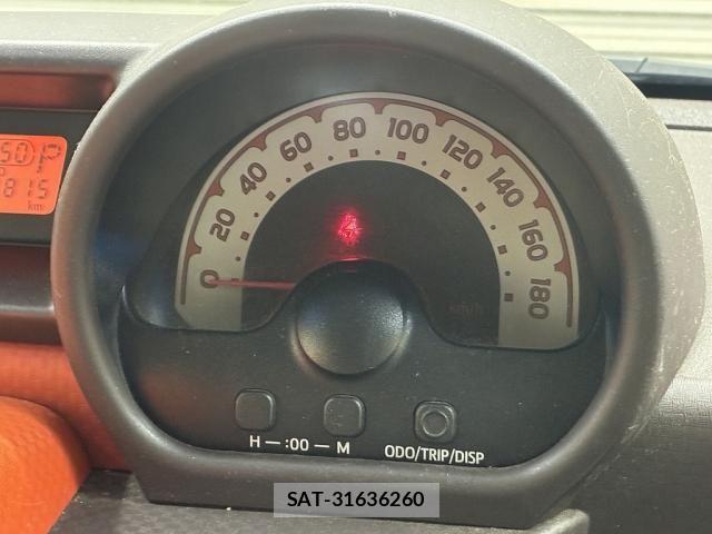 Toyota PORTE 2012-10 8209554-26