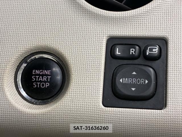 Toyota PORTE 2012-10 8209554-28
