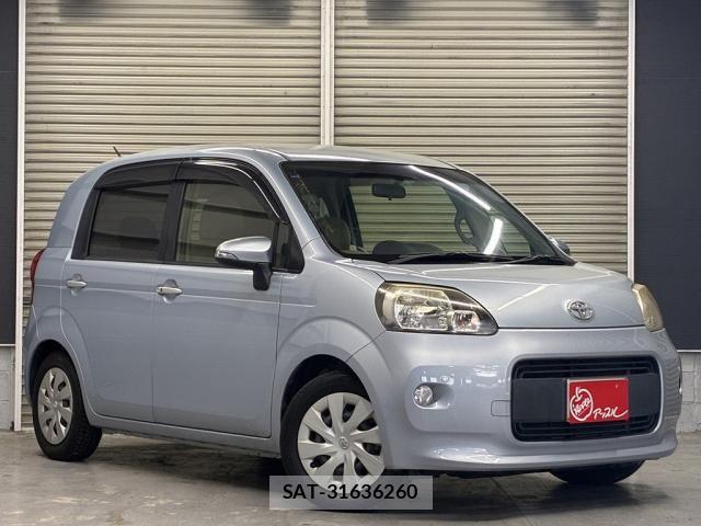 Toyota PORTE 2012-10 8209554-4