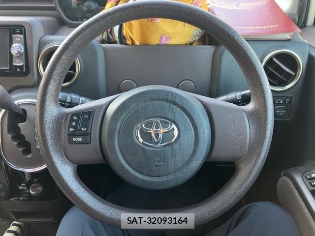 Toyota PORTE 2012-09 8209555-15