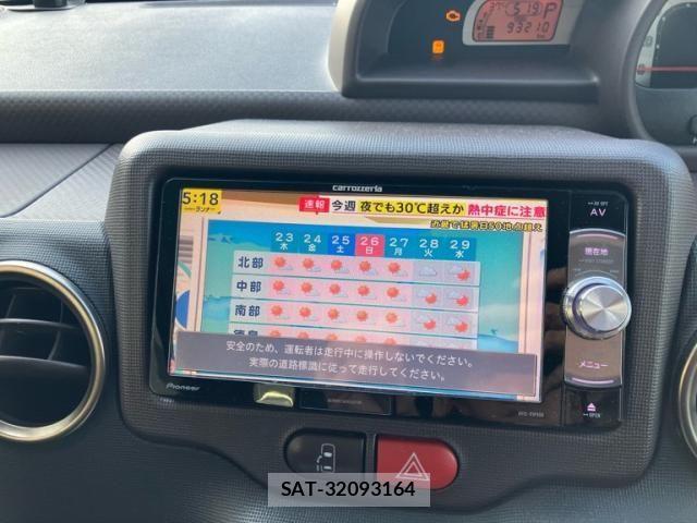 Toyota PORTE 2012-09 8209555-18