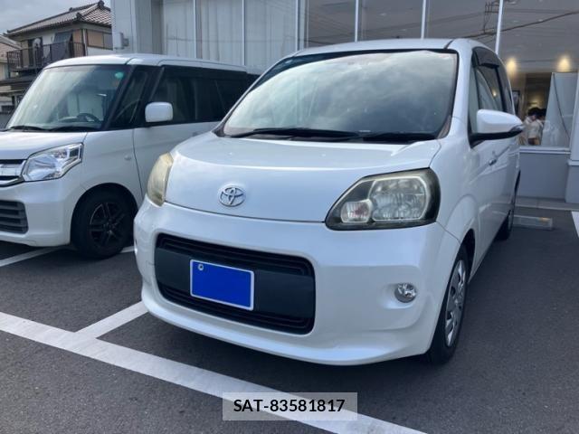 Toyota PORTE 2012-11 8231310-0