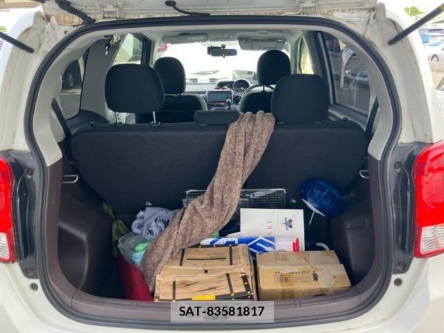 Toyota PORTE 2012-11 8231310-13