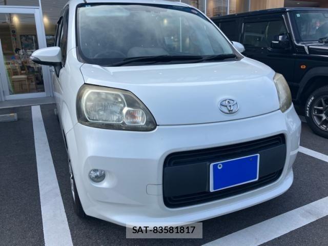 Toyota PORTE 2012-11 8231310-2