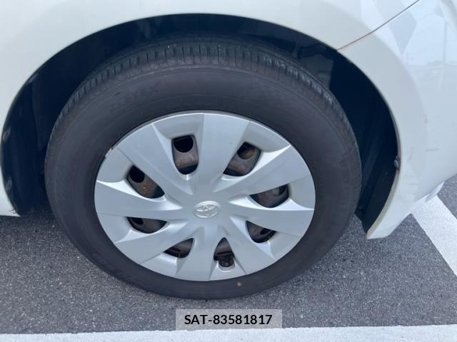 Toyota PORTE 2012-11 8231310-3