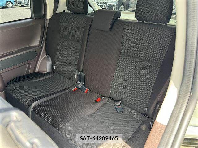 Toyota PORTE 2019-08 8246339-25
