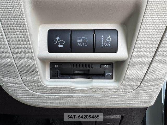 Toyota PORTE 2019-08 8246339-29