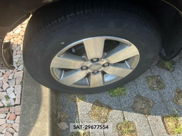 Toyota PORTE 2011-06 8246338-6
