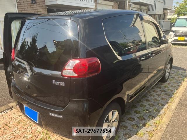 Toyota PORTE 2011-06 8246338-8