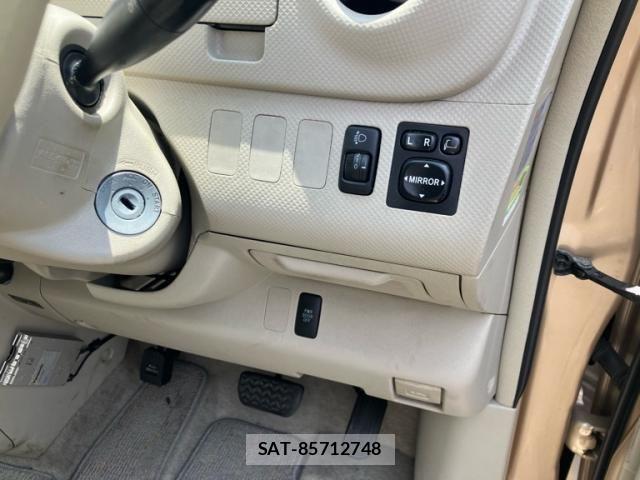 Toyota PORTE 2008-08 8246341-10
