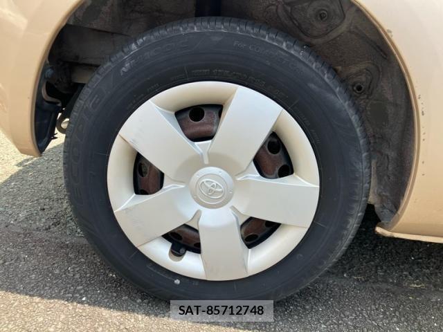 Toyota PORTE 2008-08 8246341-5