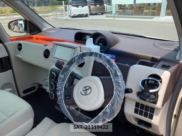 Toyota PORTE 2014-06 8316399-13