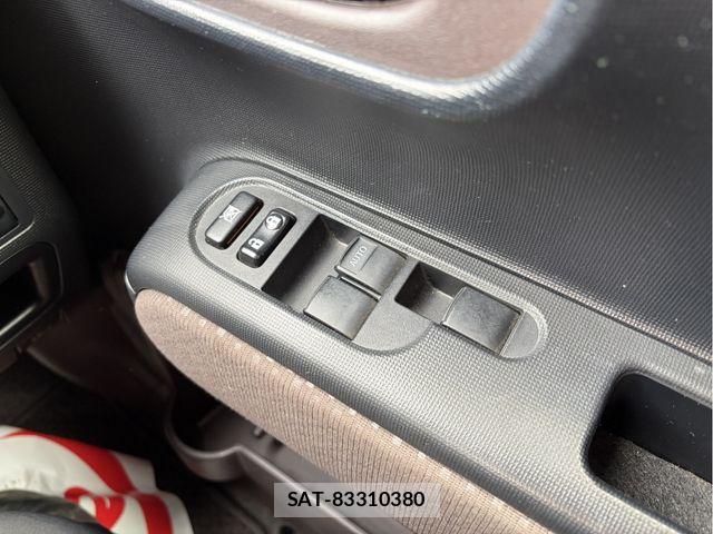 Toyota PORTE 2014-06 8337398-13