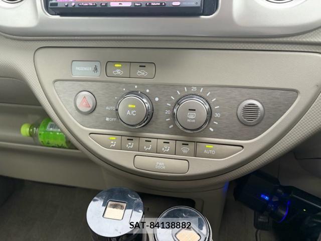 Toyota PORTE 2011-08 8337397-19