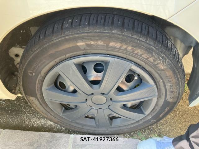 Toyota PORTE 2016-04 8337396-9