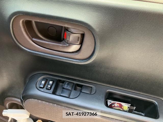 Toyota PORTE 2016-04 8337396-13