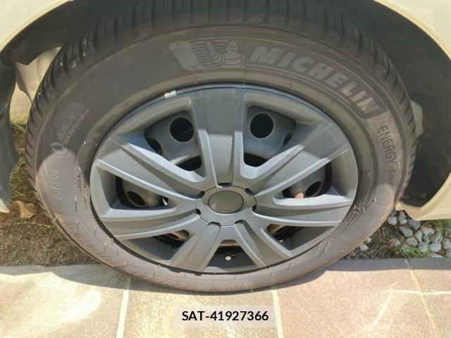Toyota PORTE 2016-04 8337396-8