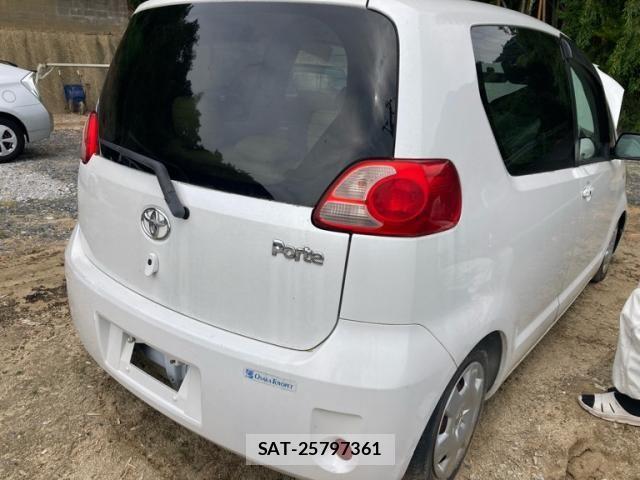 Toyota PORTE 2005-12 8368110-3