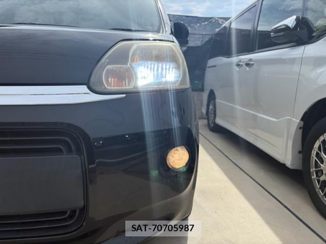 Toyota PORTE 2012-12 8368114-10