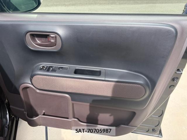 Toyota PORTE 2012-12 8368114-13