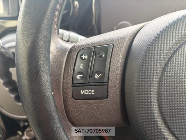 Toyota PORTE 2012-12 8368114-17