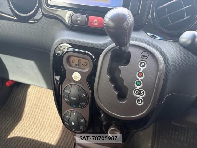 Toyota PORTE 2012-12 8368114-21