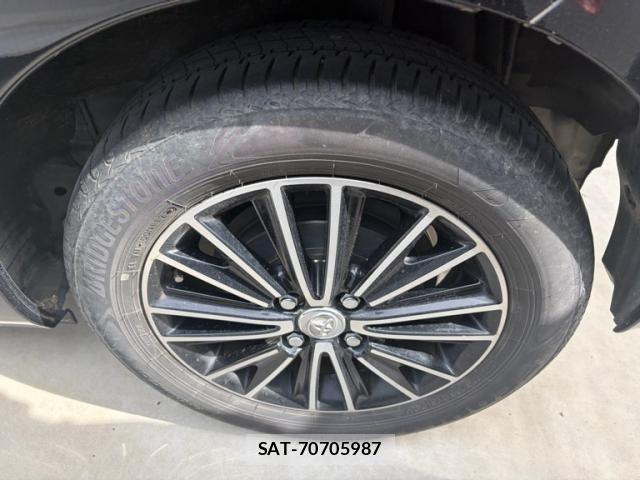 Toyota PORTE 2012-12 8368114-4