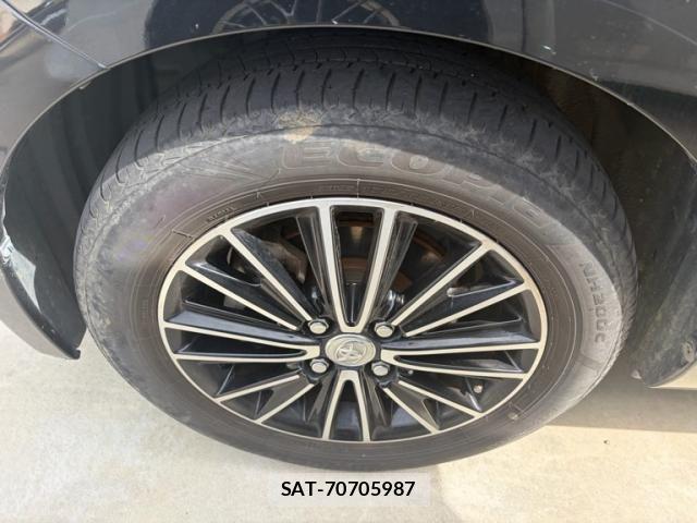 Toyota PORTE 2012-12 8368114-5