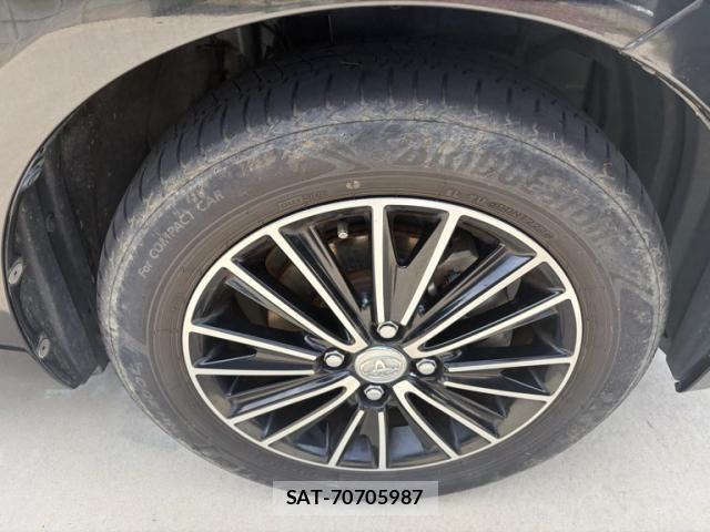 Toyota PORTE 2012-12 8368114-6