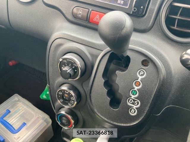 Toyota PORTE 2016-08 8368117-19