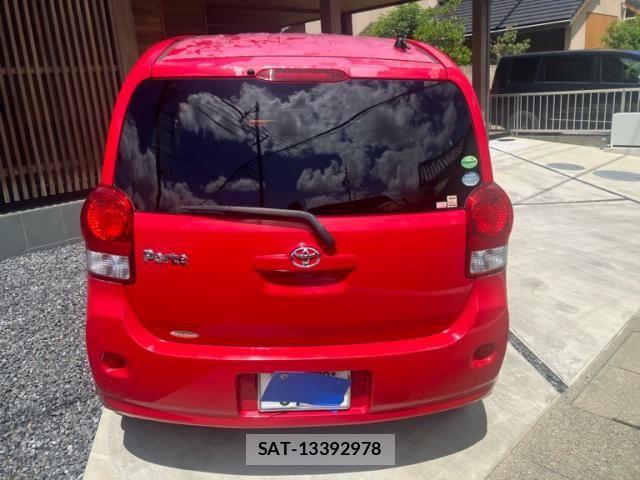 Toyota PORTE 2014-04 8368116-1