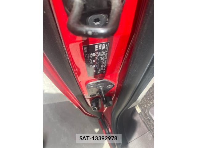 Toyota PORTE 2014-04 8368116-5