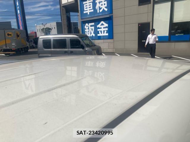Toyota PORTE 2013-08 8372054-19
