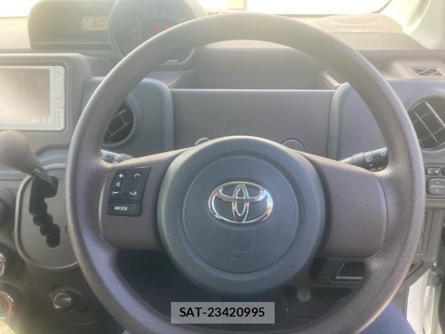 Toyota PORTE 2013-08 8372054-21