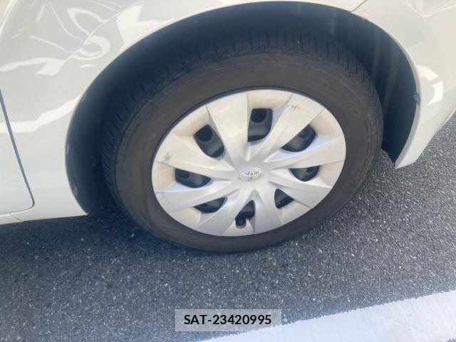 Toyota PORTE 2013-08 8372054-3