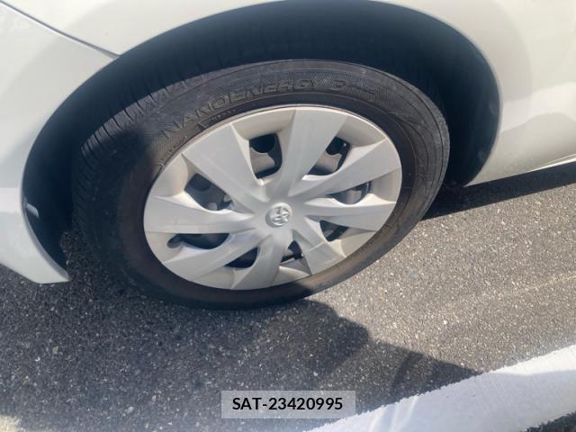 Toyota PORTE 2013-08 8372054-6