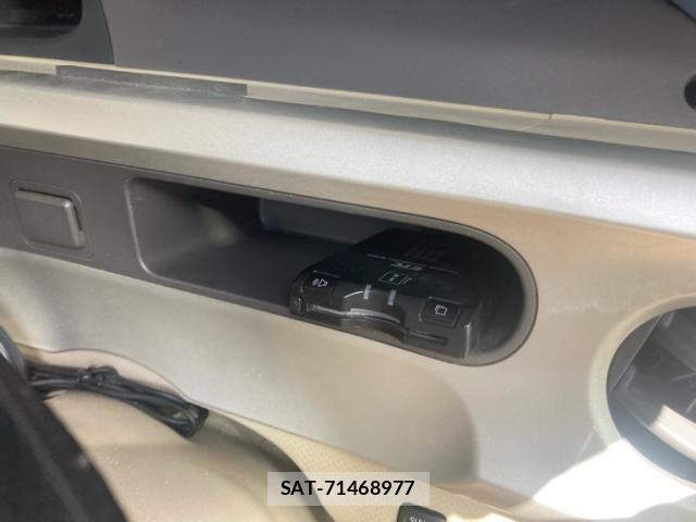 Toyota PORTE 2005-09 8414393-18