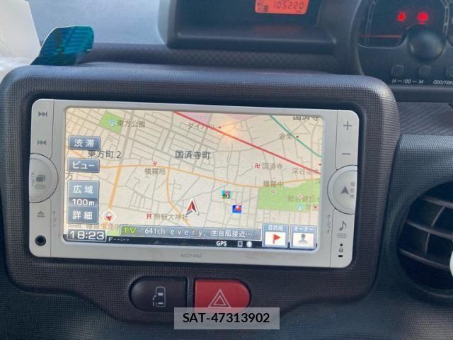 Toyota PORTE 2013-01 8414395-19