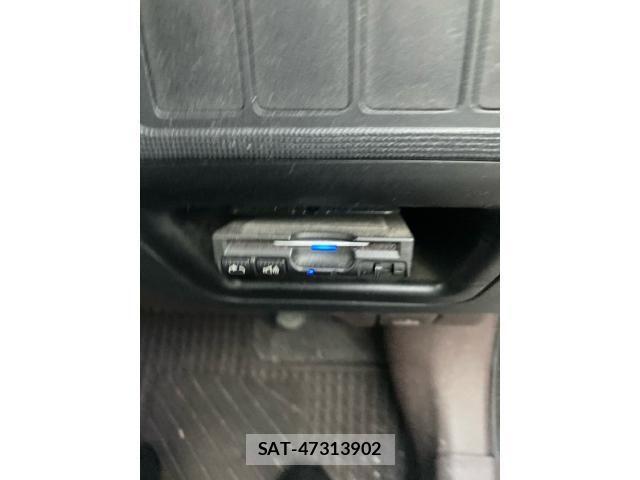 Toyota PORTE 2013-01 8414395-21