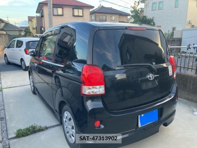 Toyota PORTE 2013-01 8414395-7