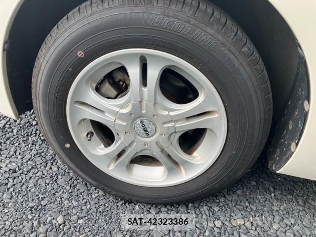 Toyota PORTE 2015-03 8526587-13