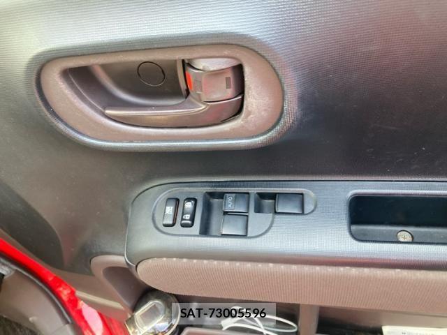Toyota PORTE 2014-02 8526594-14