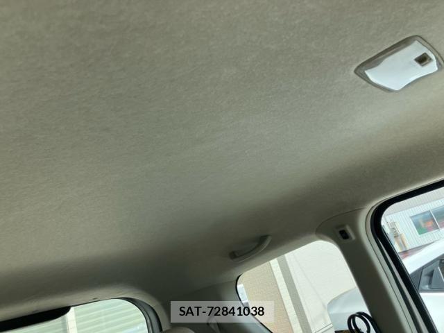 Toyota PORTE 2010-01 8563185-11