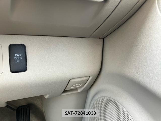 Toyota PORTE 2010-01 8563185-15