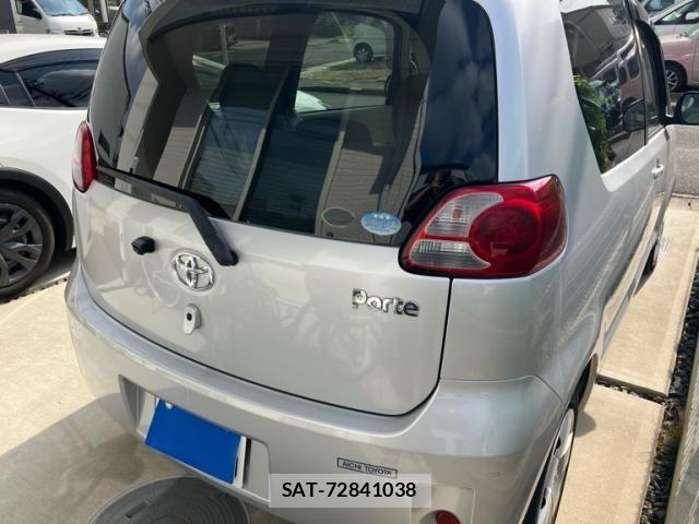 Toyota PORTE 2010-01 8563185-2