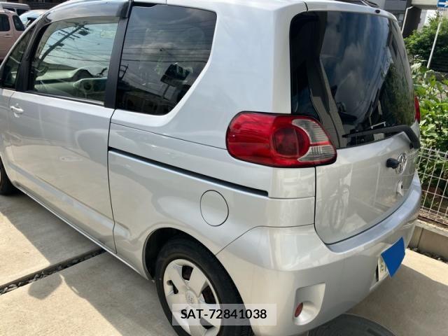 Toyota PORTE 2010-01 8563185-3