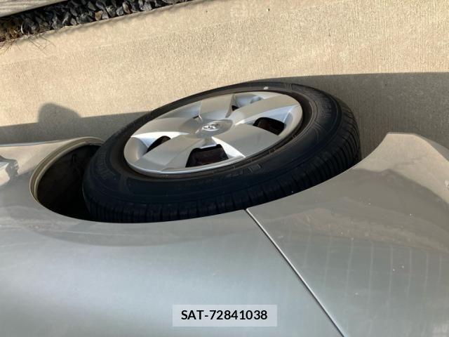 Toyota PORTE 2010-01 8563185-7