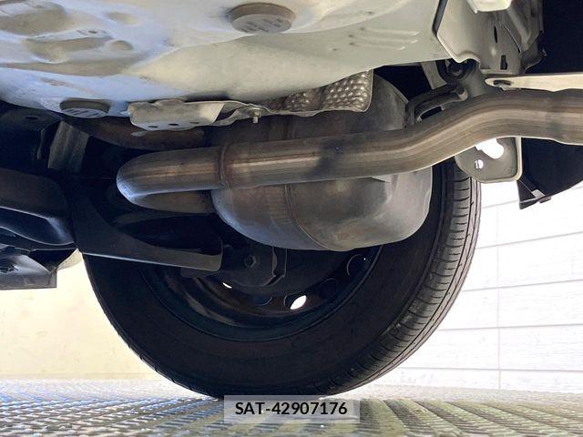 Toyota PORTE 2017-09 8628375-19