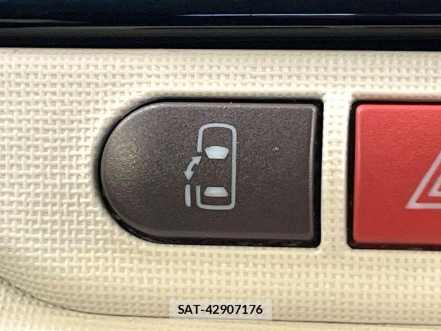Toyota PORTE 2017-09 8628375-6