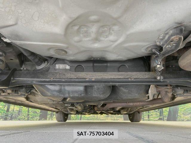 Toyota PORTE 2015-06 8628376-18